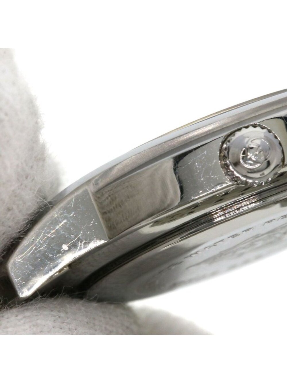 Gucci Round Face Watch SS - Picture 11 of 15